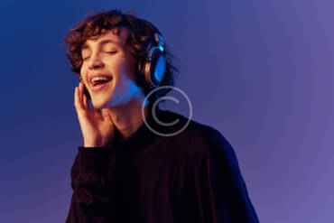 Inside the world of thrilling nightclub concerts